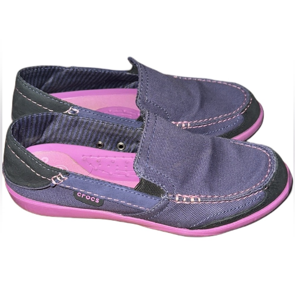 CROCS Women's Navy and Pink Loafers